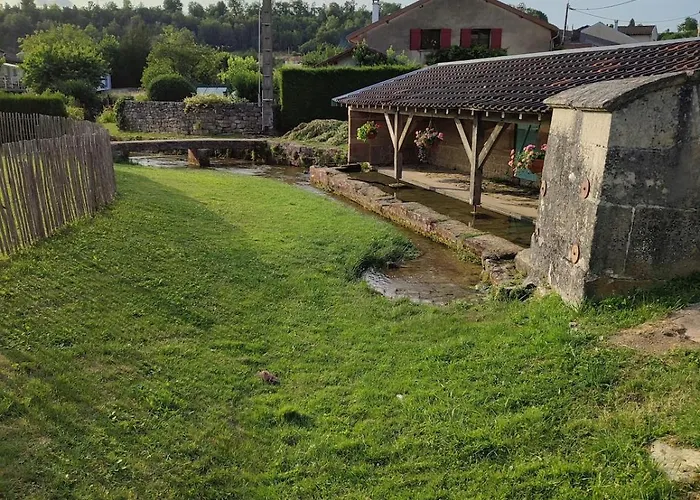 Cozy, Vallee De La Saulx Lejlighed